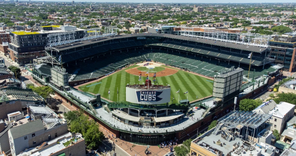 Top 10 Unmissable Sports and Entertainment Hotspots Across the U.S.