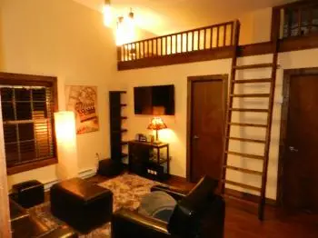 Downhill Lodge 10