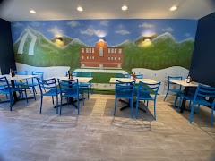 Restaurant near Downhill Lodge